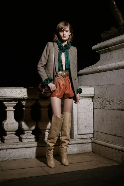 Look 29